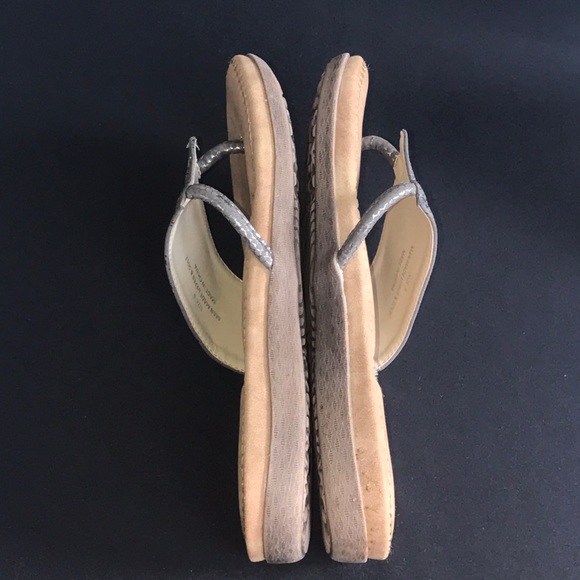 Volatile Slip On Sandals - Picture 7 of 10